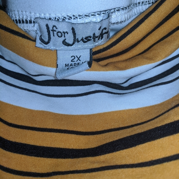 One piece Romper - Picture 2 of 3